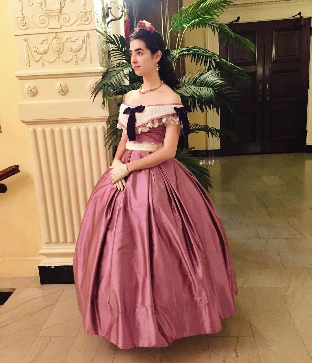 Retro Viktorya Dönemi Asil Kad - Evening Gown incelemesi ve fiyatı