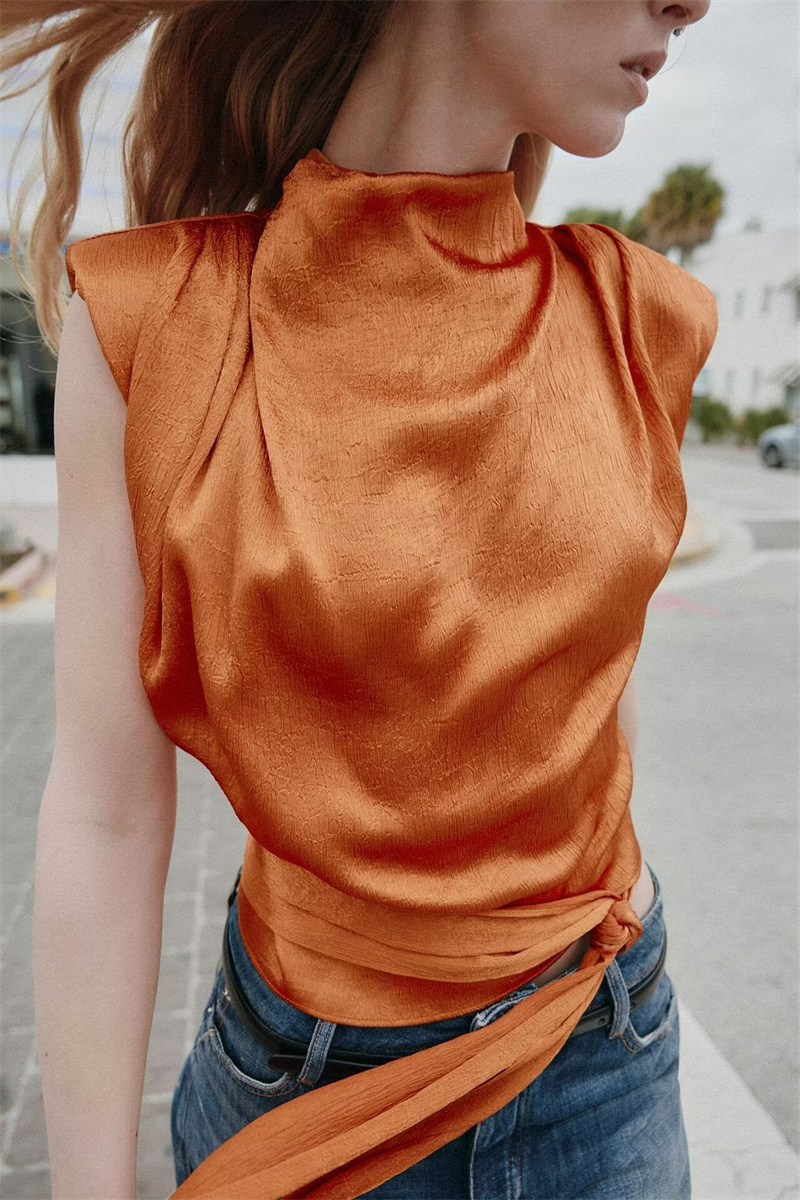 Saten Şal Yaka Kolsuz Crop Top - Silk Blouse incelemesi ve fiyatı